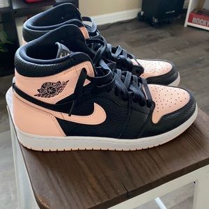 Nike Air Jordan 1 black & Crimson Tint